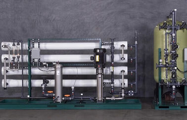 Industrielle Umkehr-Osmose-Wasserbehandlungsausrüstung für Wasseraufbereitung Wechselstrom 380V 50Hz
